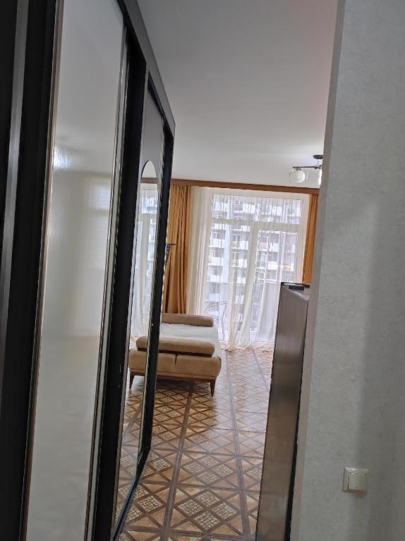 Apartment On Sherif Khimshiashvili Street 15B Batumi Exterior photo