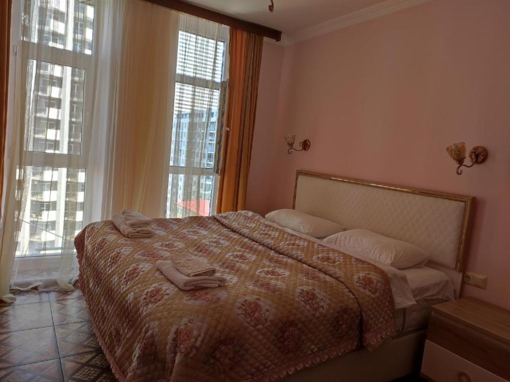 Apartment On Sherif Khimshiashvili Street 15B Batumi Exterior photo