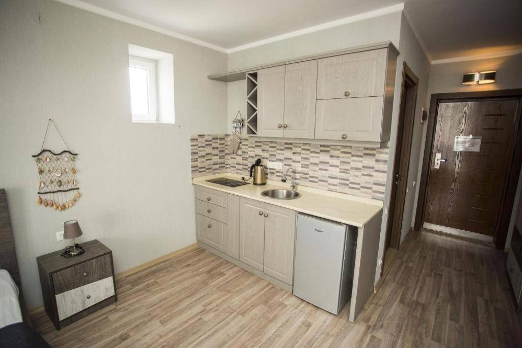 Apartment On Sherif Khimshiashvili Street 15B Batumi Exterior photo